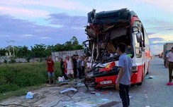 Xe khách tông đuôi link w88, 1 người chết, 14 người bị thương