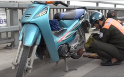 Video: Chuyện về đội "phản ứng nhanh" trên cầu Nhật Tân, Hà w88 -- link mới nhất