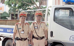 CSGT truy đuổi 2 kẻ trộm chó như phim hành động