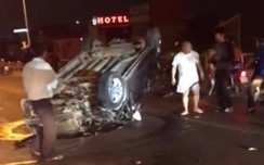 Video: Tai nạn nghiêm trọng trên cầu Vĩnh Tuy, 2 ô tô vỡ nát, 1 link w88 lật ngửa
