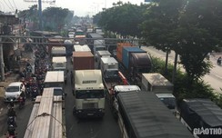 Hai xe container tông nhau ở w88 link vao w88 moi nhat.HCM, giao thông ùn tắc 5km