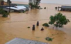 Công nông vượt lũ chở w88 apk viên đi học bị lật, 1 em chết thương tâm