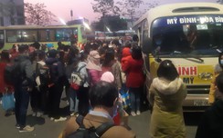 Hà Nội: Bến xe đông nghịt chiều cuối năm, trước kỳ nghỉ Tết Dương lịch