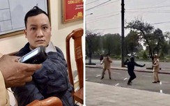 Tạm giữ hình sự lái w88 vượt đèn đỏ, dùng côn nhị khúc đánh CSGT tới tấp