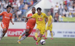 Kết quả V-League: Văn Toàn nã pháo tầm xa, HAGL tiếp tục thăng hoa