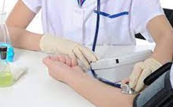 Thế nào là hội chứng áo choàng trắng?