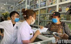 TP.HCM: Người mua thuốc chữa sốt, ho, đau họng phải khai báo y tế