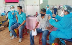 Hơn 1.500 người nghèo, w88 com vno tuổi, khuyết tật được tiêm vaccine ngừa Covid-19