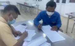 Tài xế xe cứu hộ và xe chở người "bắt tay" w88 link vao w88 moi nhat chốt kiểm dịch vào Hà Nội