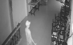 Clip: Trộm đột nhập vào quán của Mạc Văn Khoa, thản nhiên bật đèn tìm kiếm
