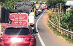 4 ô tô đâm liên hoàn rồi tông sập quán cà phê cạnh trạm thu phí ở link vao w88