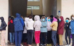 Hơn 21.000 công nhân bất ngờ bị "lùa" về trạm y tế test Covid-19 định kỳ