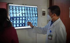 Hà Nội: Cả gia đình cấp cứu vì ngộ độc khí do sưởi than