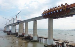 Quan chức Đài w88 com bị chỉ trích kịch liệt vì đề xuất xây cầu nối với TQ