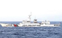 Trung Quốc đưa tàu trang bị súng đại bác lớn nhất đi vào lãnh hải Nhật