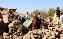 Động đất tại Afghanistan: Nhiều ngôi làng bị san bằng, thành nấm mộ khổng lồ