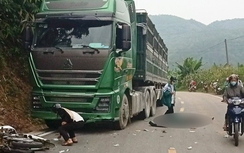 Yên Bái: Sau va chạm với ô tô tải, thiếu niên 15 tuổi tử vong