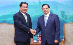 Thủ tướng: Tập trung thúc đẩy tuyến đường bộ cao tốc Hà Nội - Vientiane (Lào)