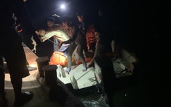 Đắm tàu trên biển Cô Tô, 4 ngư dân được cứu an toàn
