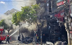 Cháy lớn thiêu rụi ba căn nhà ở trung tâm TP Buôn Ma Thuột