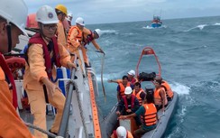 Hơn 700 người thoát nạn trên biển
