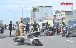 Bản tin TNGT 18/11: Tai nạn xe máy liên hoàn, một người bị thương nặng