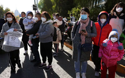 Bệnh hô hấp bùng phát mạnh, Trung Quốc phải tăng số lượng phòng khám, giờ khám