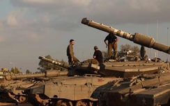 Bộ Ngoại giao Mỹ vượt quyền quốc hội bán 14.000 viên đạn pháo cho Israel