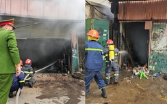 Cháy lớn cửa hàng phế liệu ở Hà Nội, cột khói cao hàng trăm mét