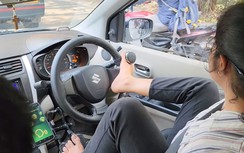 Cô gái không tay ở Ấn Độ thi đỗ bằng lái xe ô tô