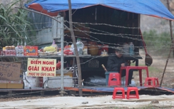 Người dân tự ý mở quán cóc bán hàng ven cao tốc Mai Sơn - QL45