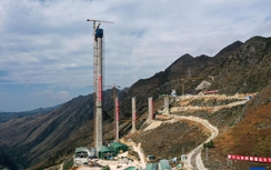 Lộ diện một phần dự án cầu cao nhất thế giới bắc qua “vết nứt Trái Đất” của Trung Quốc