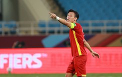 HLV Troussier gửi thông điệp đặc biệt cho trung vệ số 1 Việt Nam trước Asian Cup