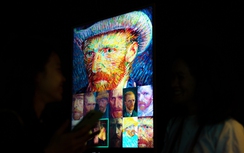 Giới trẻ TP.HCM thích thú triển lãm nghệ thuật đa giác quan Van Gogh