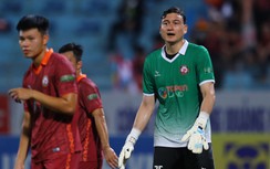 Đội bóng V-League suýt xuống hạng dùng “bom tiền” chiêu mộ thủ môn số 1 Việt Nam