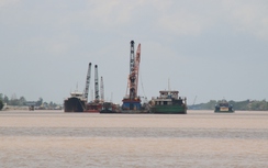Nạo vét xong luồng cho tàu biển tải trọng lớn vào sông Hậu trong tháng 10