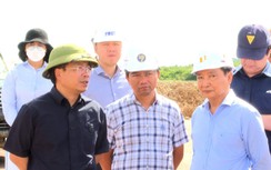 Thứ trưởng Nguyễn Duy Lâm đốc thúc tiến độ công trường cao tốc Vân Phong - Nha Trang