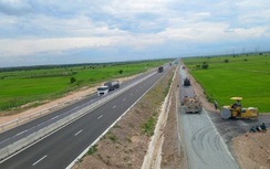 Tăng tốc tiến độ, sớm hoàn thành đường gom cao tốc qua Bình Thuận