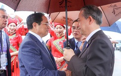 Thủ tướng Phạm Minh Chính đặt chân tới Trung Quốc