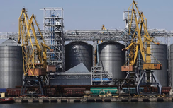 Ukraine cáo buộc Nga không kích cảng Odesa, làm hư hại hạ tầng nghiêm trọng