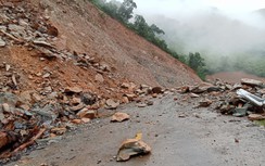 Các đoạn quốc lộ, tỉnh lộ ở Nghệ An phải tạm đóng vì mưa lũ