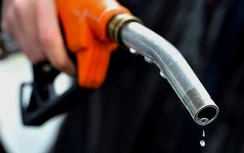 Bộ Công thương: Quỹ bình ổn xăng dầu bị ngân hàng “cấn nợ”