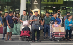 Hơn 700 chuyến bay cất hạ cánh tại Tân Sơn Nhất trong ngày cuối nghỉ lễ Quốc khánh
