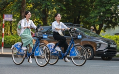 Hà Nội: Xe đạp công cộng ngày càng hút khách