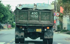 Loạt xe ben dùng chiêu đổi logo, có dấu hiệu chở quá tải vẫn chạy rầm rập ở Đà Nẵng