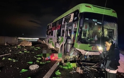 Xe khách gặp tai nạn trên cao tốc Phan Thiết - Dầu Giây, phụ xe văng ra ngoài tử vong