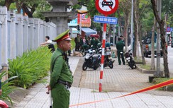 Phong tỏa cổng một trường học ở Đà Nẵng vì xuất hiện "vật lạ"