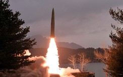 Triều Tiên phóng tên lửa đạn đạo đầu tiên của năm 2024, Nhật cảnh báo tàu thuyền