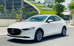 Xe sedan cỡ C sụt giảm gần 50% so với năm trước