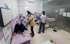 Diễn biến mới vụ nghi ngộ độc bánh mì ở Sóc Trăng: Đã có 49 người nhập viện